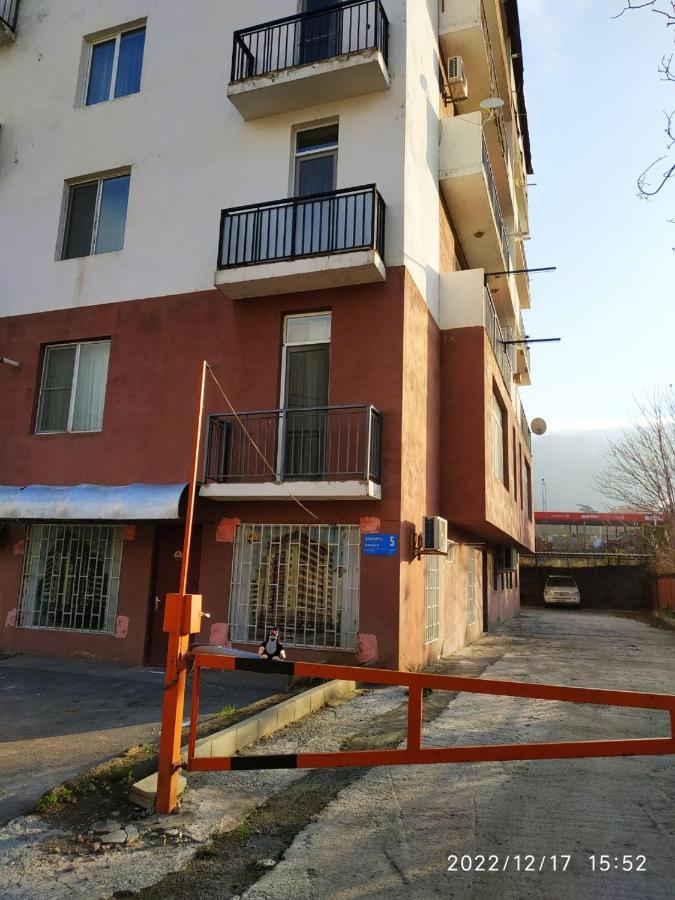 Apartment Sandra Tbilisi Exterior photo